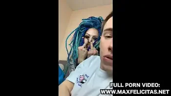 MAX FELICITAS SCOPA UNA RASTA GIOVANE ITALIANA E TATUATA FORTISSIMO FINO A FARLA VENIRE LADY BLUE