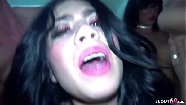 Amateur Gruppensex von jungen Teens nach einer Schul Party - German Group