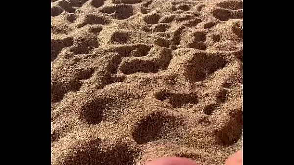 Klaarkomen op strand aan de costa brava