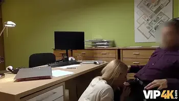 VIP4K. Nathaly ist bereit fur Sex mit Fremden, um leichtes Geld zu bekommen