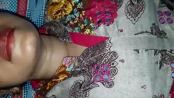 साली के साथ एक रात मिली बिताने को ।