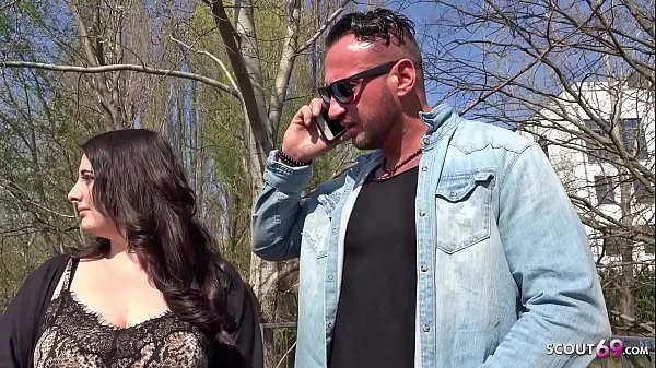 GERMAN SCOUT - Mollige Elisa bei Strassen Casting gefickt