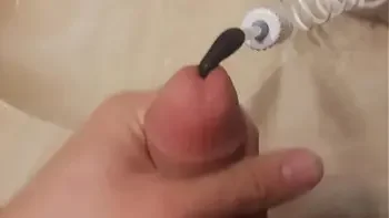 21yr old pumps over a pint of cum into bladder