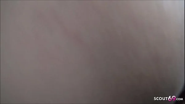 Echte Strassen Nutte im Auto gefickt von Flüchtling Deutsch - German Hooker