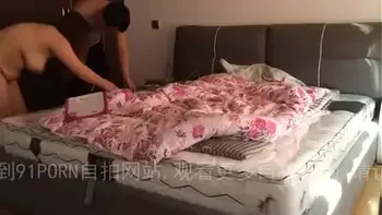 巨乳肥臀阿姨偷情高潮