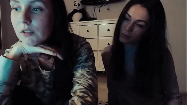 Cute Girls Dancing...