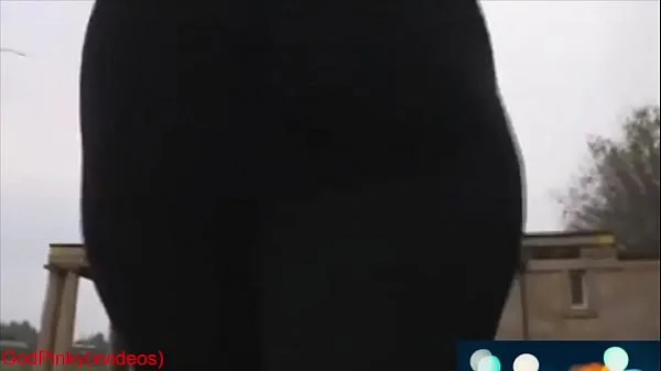 Mature milf walk with big ass leggings in park