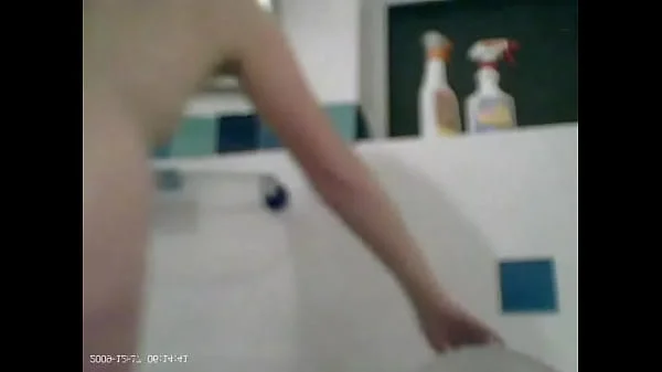 Bathroom Spy A Young Hairy Pussy