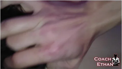 Baise Rapide Risquee Avec Mon Ex De 18 Ans Dans La Salle De Bain, Ses Parents Juste A Cote !