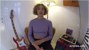 Hot & Steamy Amateur Foursome Pleasure Each Other Until They Squirt