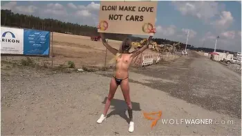 Tesla Protest! Kitty Blair Nude In Public W/ Message For Elon! + Public Fuck