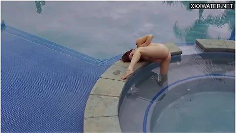 Italian Beauty Vanessa Being Fucked In The Pool