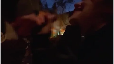 可愛い女子大生か全裸て露出散歩 紅葉の名所て野外フェラチオryoyuu素人カッフル/年の差//美少女/スマホ撮影/口内射精/スタイル抜群/美乳/スリム/english Subtitle