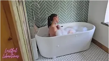 Stepmom Took Pity On Me After Catching Me Peeking On Her In The Bath