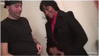 Meres de famille debauchees