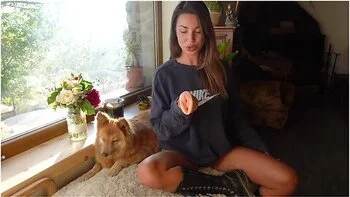 Licking Tutorial - How To Eat Pussy - Roxy Fox