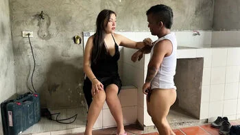 Boss's Sexy Wife Wants My Huge Hard Cock - Chiky & Julianaburning HD Hindi Audio