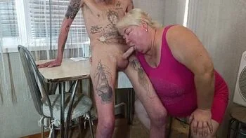 Stepmom Deep Throat Blowjob and Handjob with Cum in Mouth Swallow