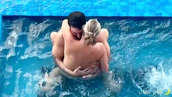 Milf Nina Nite Hot Tub Blowjob & Underwater Sex Creampie