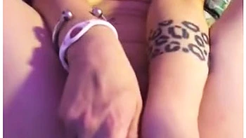 Una Vampira Di Masturba Con 2 Vibratori E Si Fa Scopare Da Me