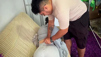 The Neighbor Injured Nami And Gave Her The Injection Of Vergaminol For The Pain