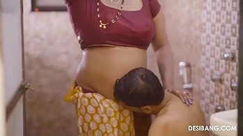 Curvy Indian Milf Fucking In Bathroom With Desi Bang
