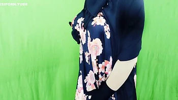 Indian Beautiful Village Housewife Having Sex In The Room - Clear Hindi Audio