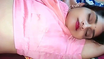 Newly Married Couples Make Sex Relation In Midnight, Desi Bhabhi Sex Video In Hindi Voice