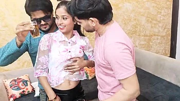 Desi Indian Threesome Gangbang Hardcore Sex with Londamaal123