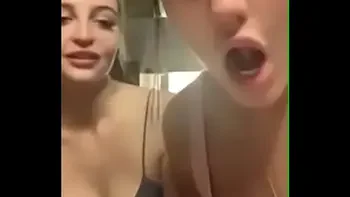 2 Girls Downblouse Periscope