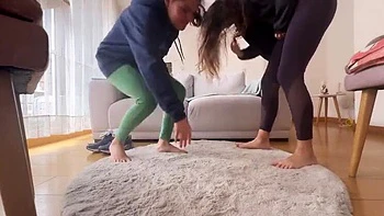 Scarlettandc Latina Lesbian Foot Wrestling - Sweaty Petite Catfight Pussy Eating