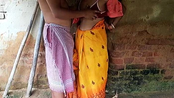 Sexy Indian Bhabhi Outdoor Doggystyle with Trilokinath - Big Boobs and Hard Fucking