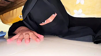 Hot Muslim Maid Stuck Under Bed Begs For Anal Fuck From Owner - Aria Mia Big Ass Doggy Style
