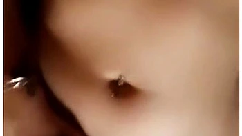 Natacha Guapa In Je Me Caresse Des A La Minette