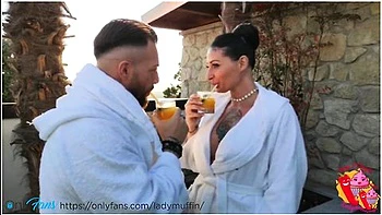 Lady Muffin And Tommy A Canaglia In They Talk About Pissing In The Bar