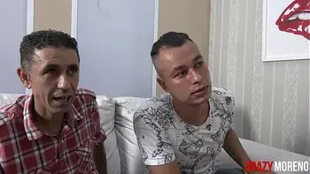 GRAZY MORENO .Massagista ataca cliente em pleno atendimento (VIDEO COMPLETO NO XVIDEOS RED)