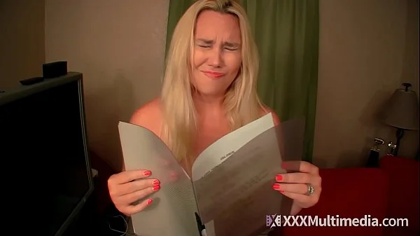 Busty Lylah Ryder To Strip