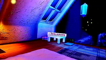 Kleinvoimond Video : Mitsuki Toyohara Project