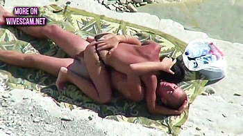 Kama Sutra On The Beach Riding - Stepmommy