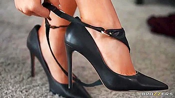 Kayley Gunner - Kayleys Big Ass Trailer