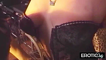 Public Degradation Cravings