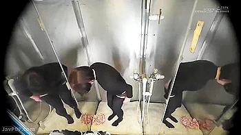 250119エロギャルとツイスターゲームb4