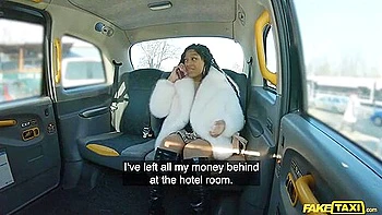 Portuguese Talking Pussy