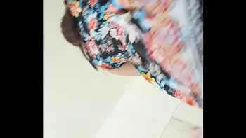 camara espia a sobrina sin calzon