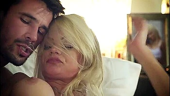 Riley Steele Gets Her Moist Clam Snacked On