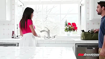 Featuring Autumn Fallss Deep Throat Smut