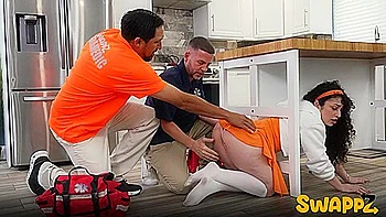 New 911 Help We Are Stuck Emergency (07-08-2025) Hardcore Foursome Roleplay Family Iluvy