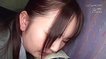 667] A Woman Who Cums Silently On A Night Bus Loses Reason To The Pleasure And Can Not Refuse Orgasm Student 18+ Girls Sp Carefully Selected 10 People 2 Discs Omnibus Edition 3