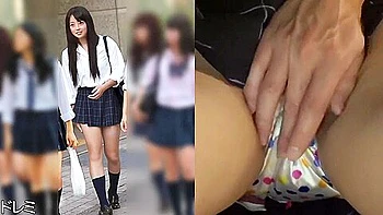 220506電車で痴漢する動画が超エロいb