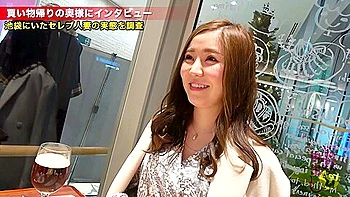 久しぶりの他人棒に興奮気味のセレブ奥さん不倫sex